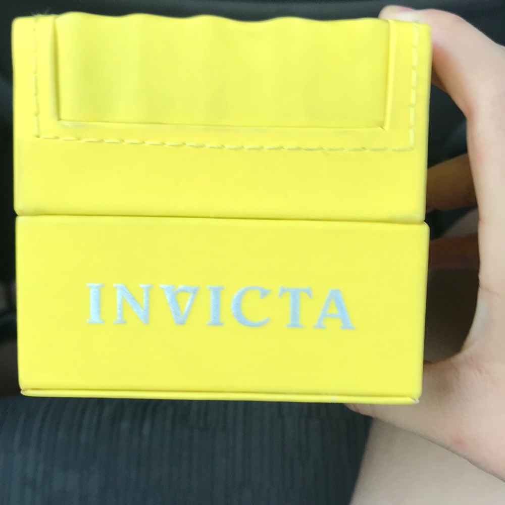 Invitca Watch